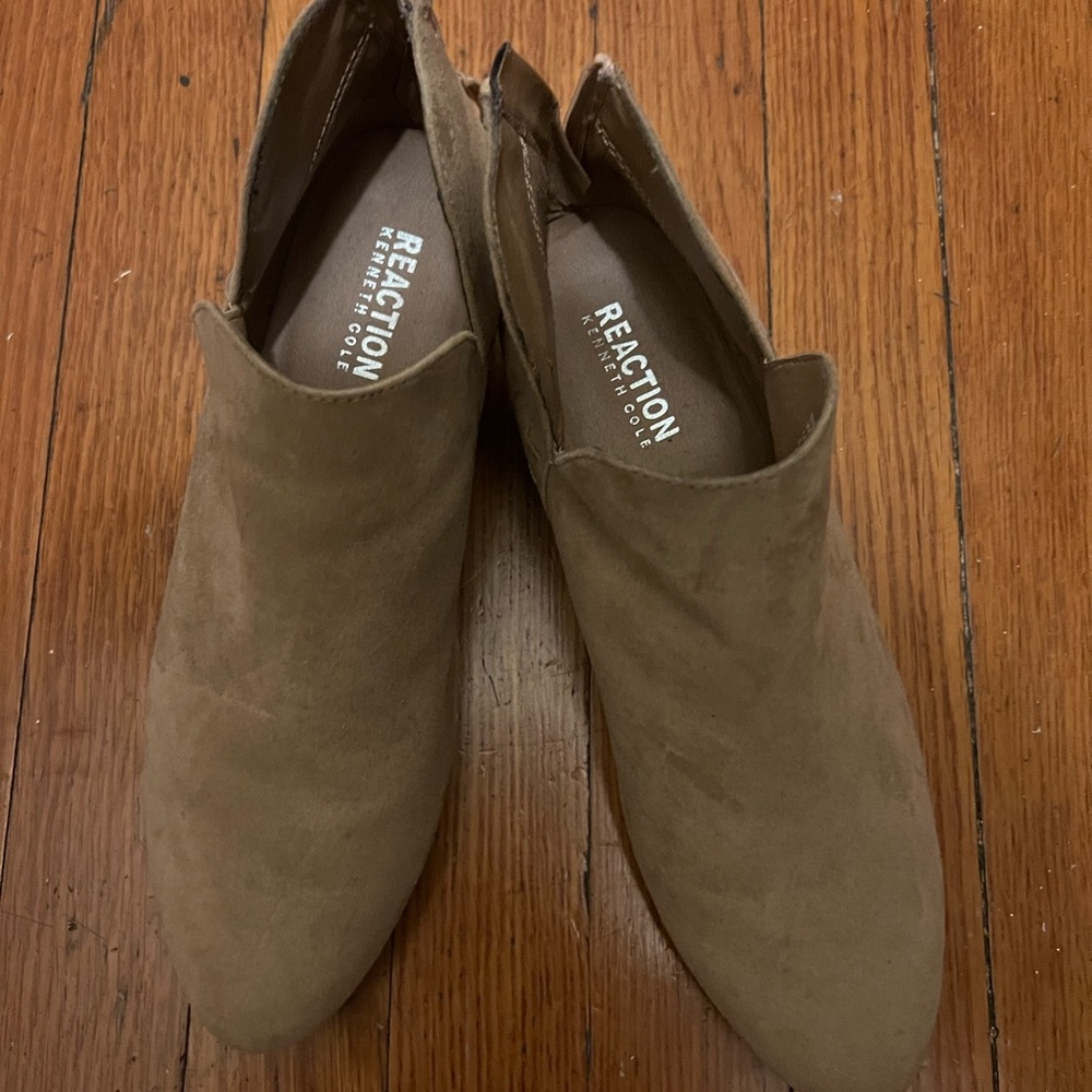 Kenneth Cole Reaction Booties Size 8